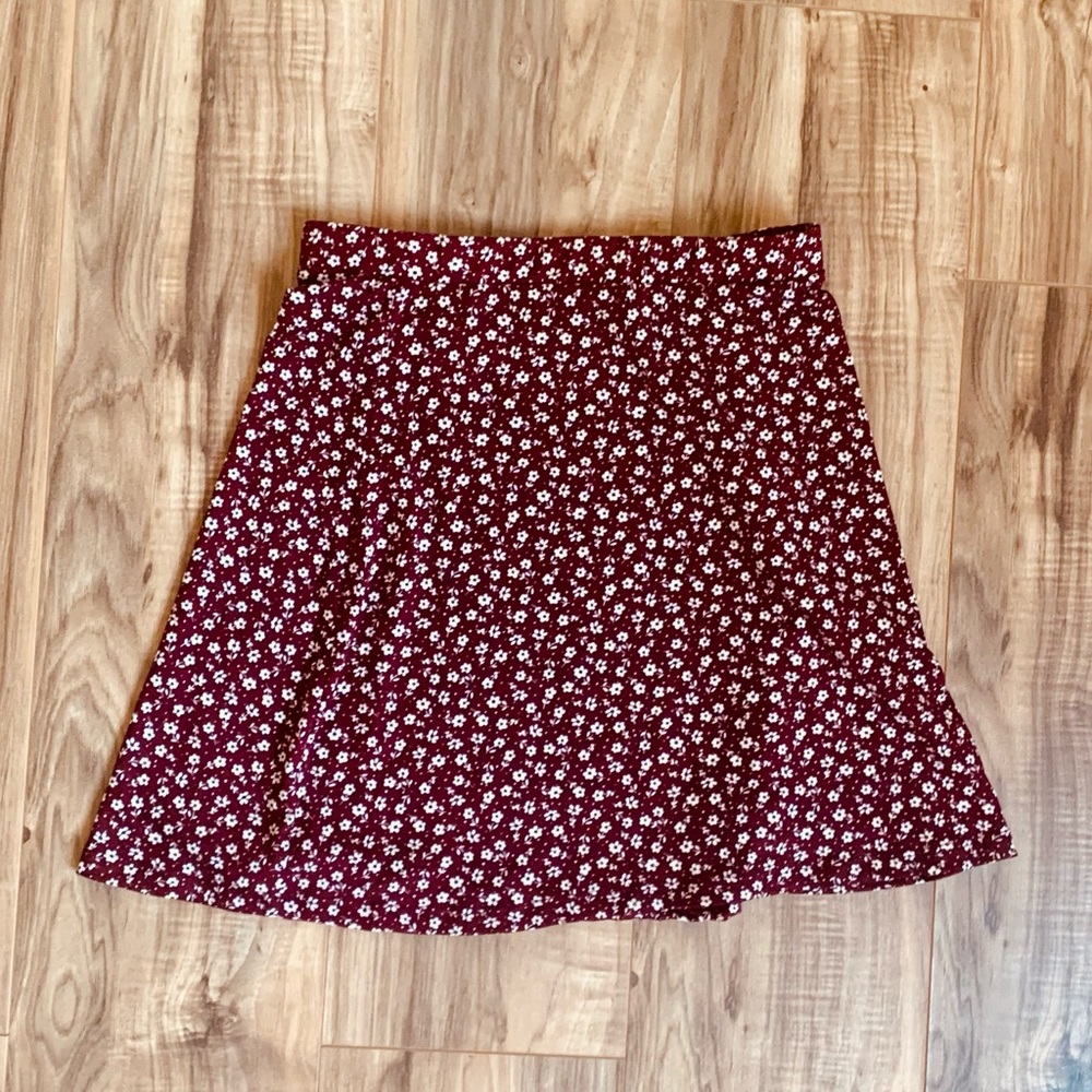 Tillys Red Floral Mini Flip Skirt Size M